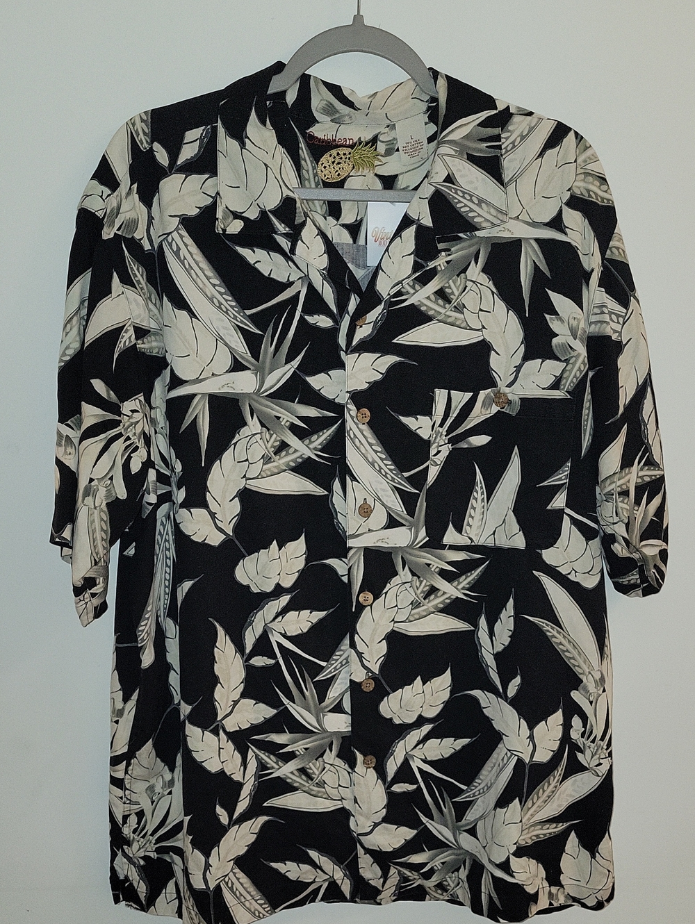 Hawaiian Male Black & Cream Tropical Button-Up Shirt Size L